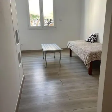 Апартаменты Maison Dans Quartier Calme *